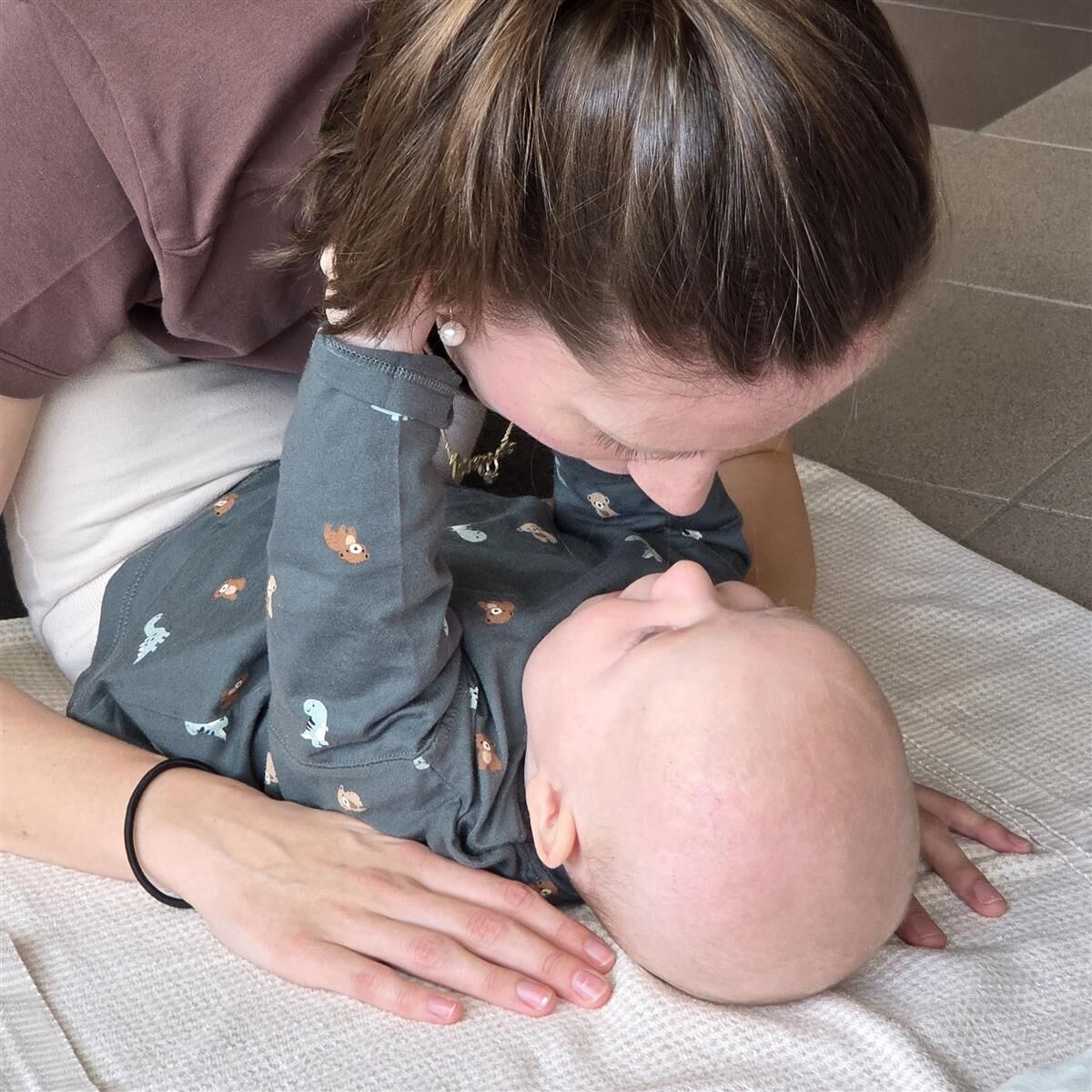 OLIFANT - Postnatale interactieve YOGA met BABY -  11 OKT 2026 @ GC De Kroon - SINT-AGATHA-BERCHEM